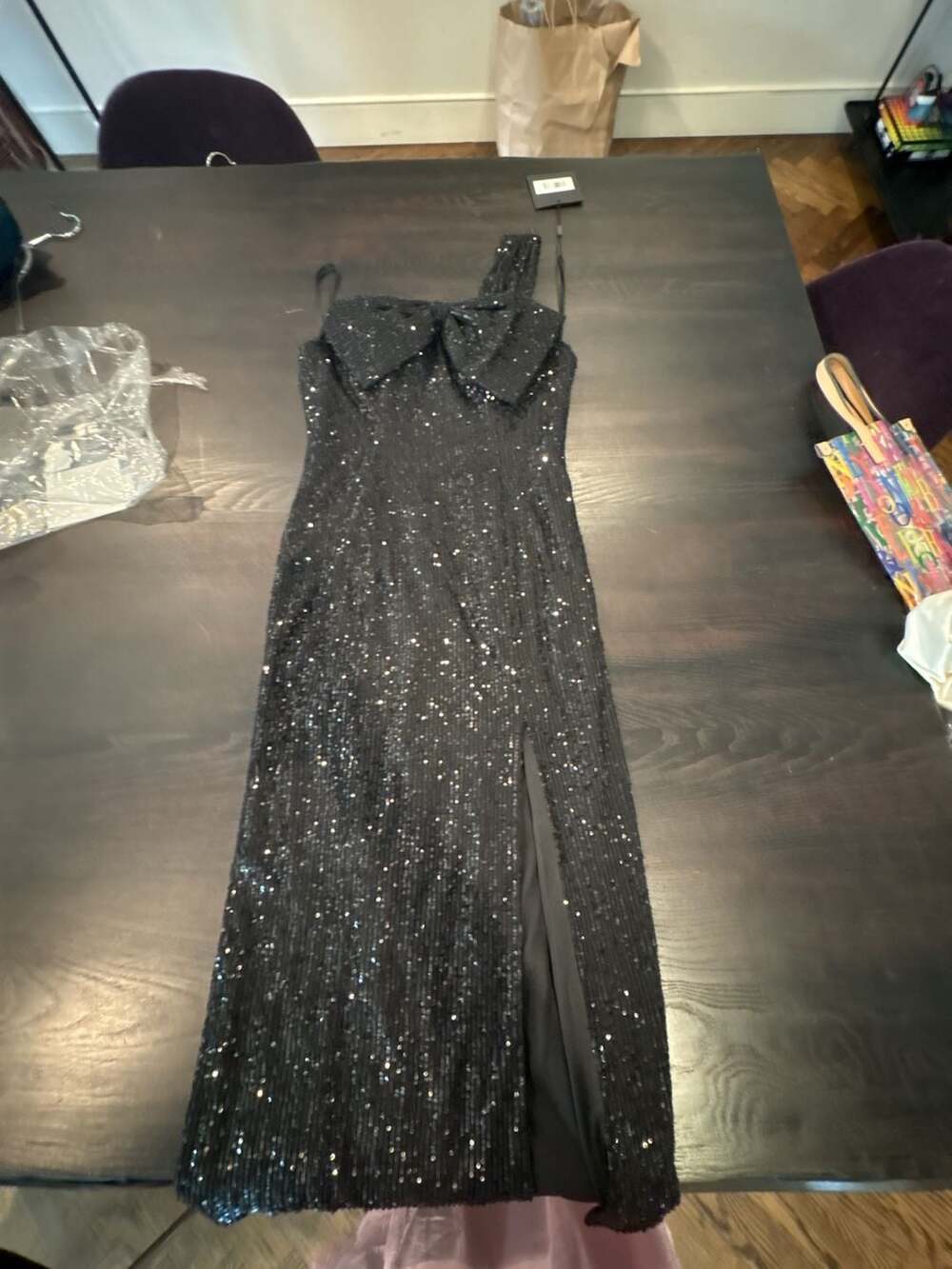 Mac Duggal Sequin Gown in Black brand new large bow size 4 Ships fast! - Picture 2 of 6